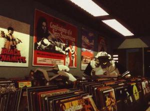 Chinese Man Ft A-Plus, Pep Love & Knobody - SHO-BRO