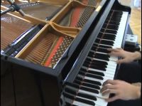Carly Comando - Everyday on Piano